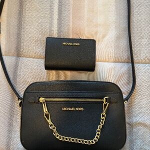 Michael Kors Crossbody & Wallet